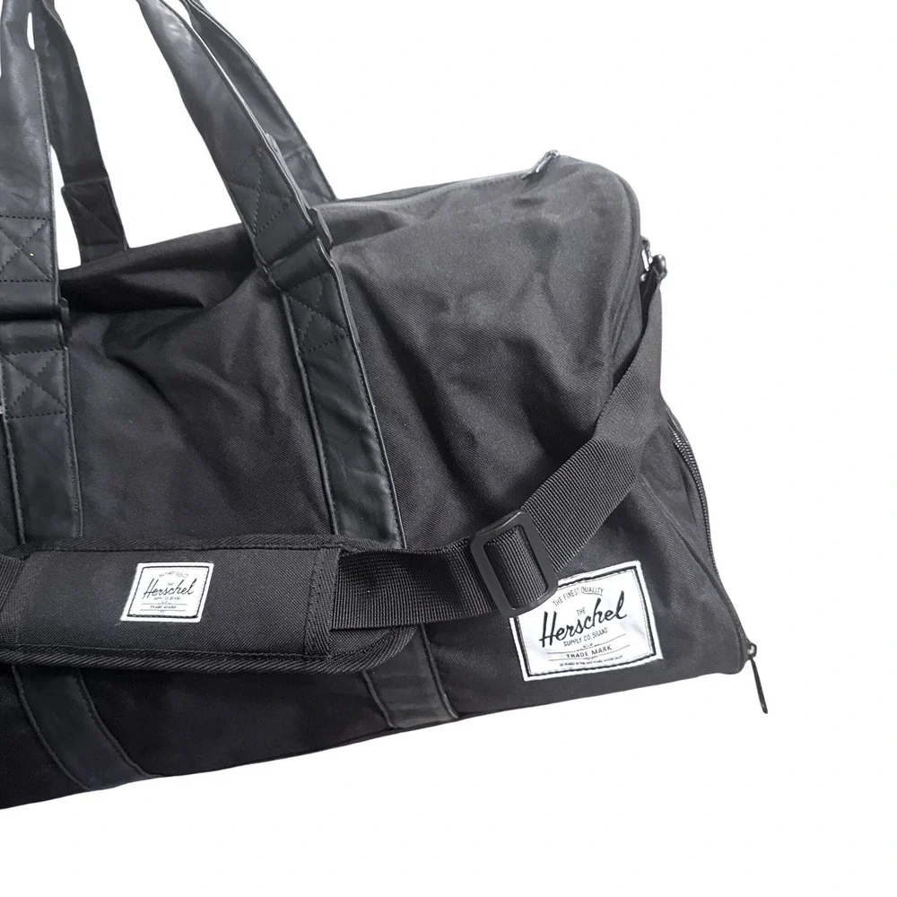 Herschel Supply Co Novel Duffle Bag Black Canvas Shoe Compartment Travel Gym